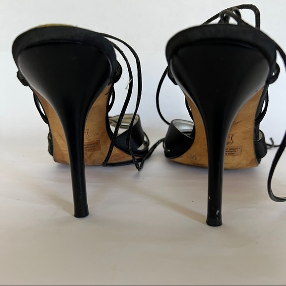 BCBGirls/ Black heels - Picture 5 of 7